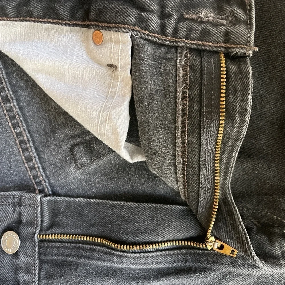 EUC Levi’s Men’s 505 Regular Fit Jeans | 36” x 30” | Black